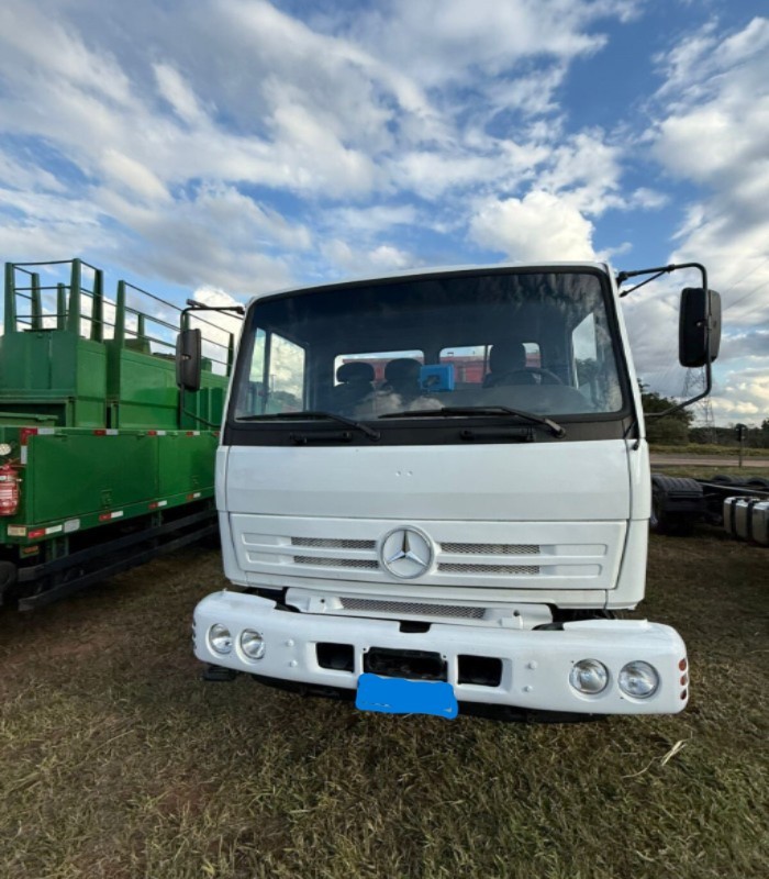 CAMINHÃO MB 2729 - ANO 2012